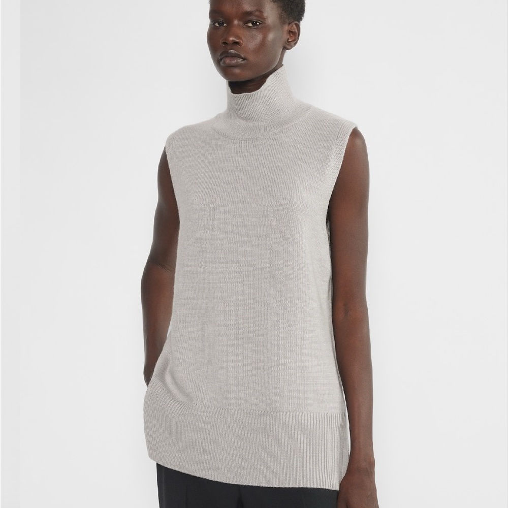 NWT Aritzia Successor Merino Wool Sleeveless Turtleneck